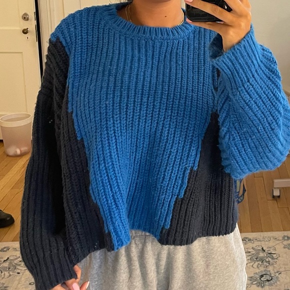 Colorblock Zara Sweater - Picture 3 of 3